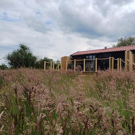 The Cabin Pakenham Ngoại thất bức ảnh
